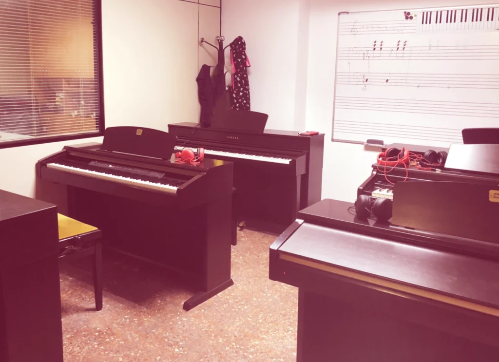 cor-de-music-yamaha-6